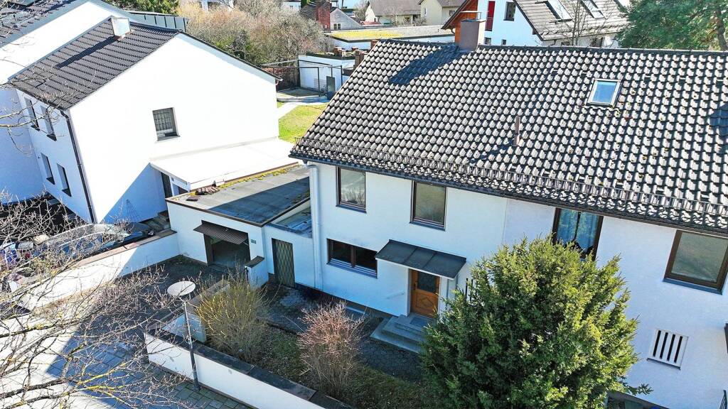 Doppelhaushälfte zum Kauf 942.000 € 4,5 Zimmer 101,3 m² 334 m² Grundstück frei ab sofort Stäblistraße 15 Thalk.Obersendl.-Forsten-Fürstenr.-Solln München 81477