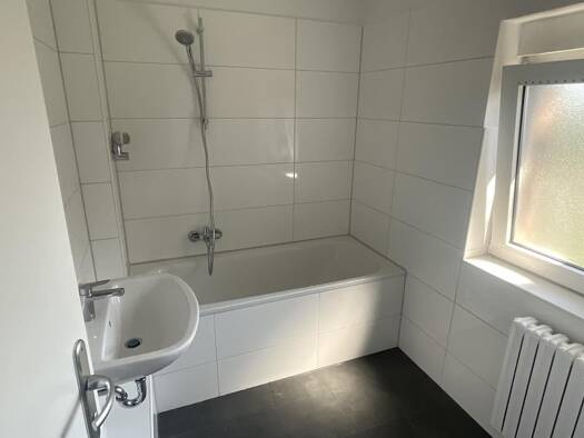 Wohnung zur Miete nur mit Wohnberechtigungsschein 350 € 3 Zimmer 69 m² 2. Geschoss Ahrstraße 37 Beeckerwerth Duisburg 47139