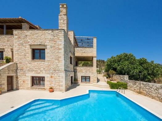 Haus zum Kauf 1.400.000 € 7 Zimmer 430 m² 2.001 m² Grundstück Kreta Municipality of Kissamos 734 00