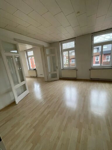 Wohnung zur Miete 700 € 4 Zimmer 120 m² frei ab sofort Dr.Neuhäuserstr. Bad Oeynhausen Bad Oeynhausen 32545