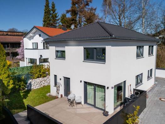 Einfamilienhaus zum Kauf provisionsfrei 995.000 € 4,5 Zimmer 153,4 m² 321 m² Grundstück frei ab sofort Traunstein Traunstein 83278