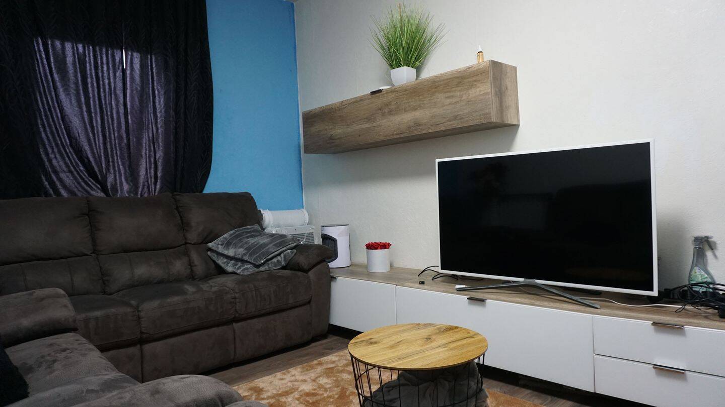 Property thumbnail 2