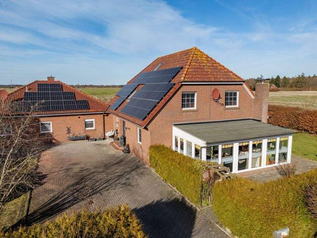 Einfamilienhaus zum Kauf 549.000 € 14 Zimmer 290 m² 1.690 m² Grundstück Moorweg Moorweg 26427