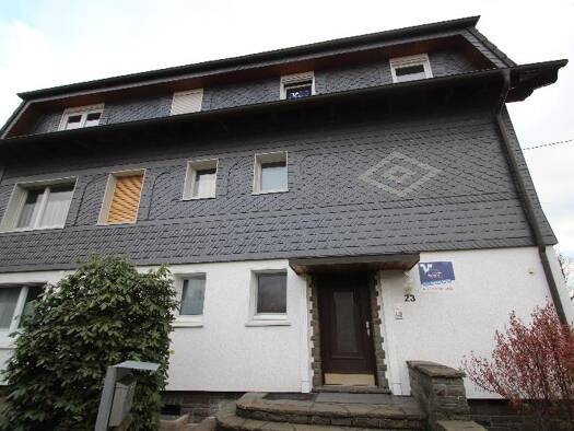 Mehrfamilienhaus zum Kauf als Kapitalanlage geeignet 535.000 € 13 Zimmer 491 m² 2.182 m² Grundstück Waldbröl 51545