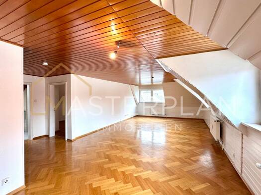 Wohnung zur Miete 585 € 2 Zimmer 70 m² Dachgeschoss frei ab 01.09.2025 Saarlouis 66740