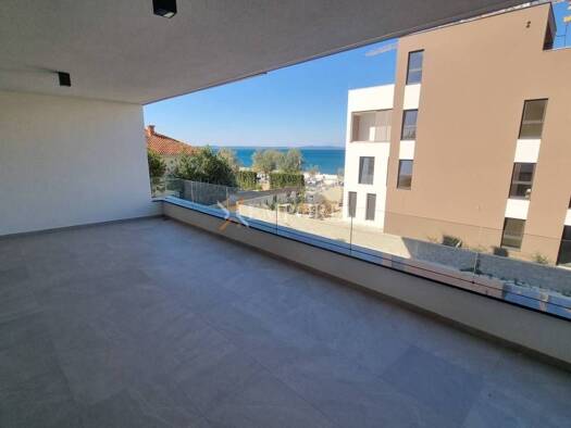 Wohnung zum Kauf 370.000 € 3 Zimmer 72 m² 1. Geschoss Nin