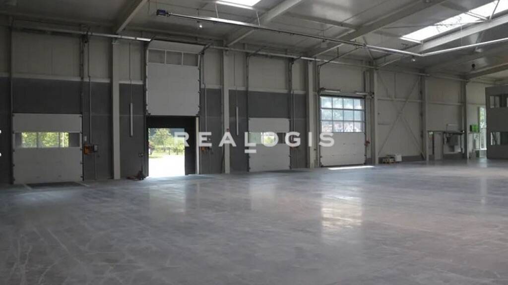 Halle/Industriefläche zur Miete 3.100 m² Lagerfläche teilbar ab 1.100 m² Obertraubling 93083