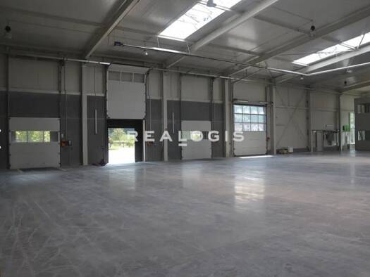 Halle/Industriefläche zur Miete 3.100 m² Lagerfläche teilbar ab 1.100 m² Obertraubling Obertraubling 93083