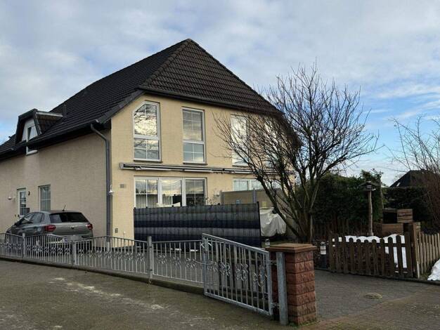 Doppelhaushälfte zur Miete 830 € 4 Zimmer 101,6 m² frei ab 01.04.2026 Leeste Weyhe / Leeste 28844