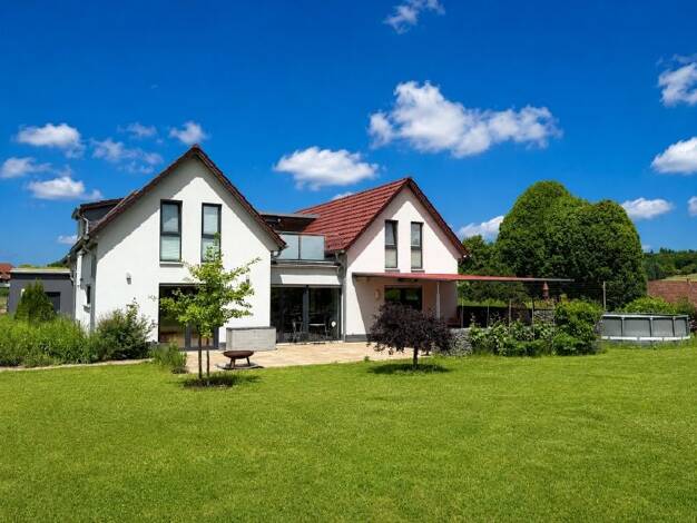 Einfamilienhaus zum Kauf 685.000 € 7 Zimmer 255 m² 2.271 m² Grundstück Höckendorf 01774
