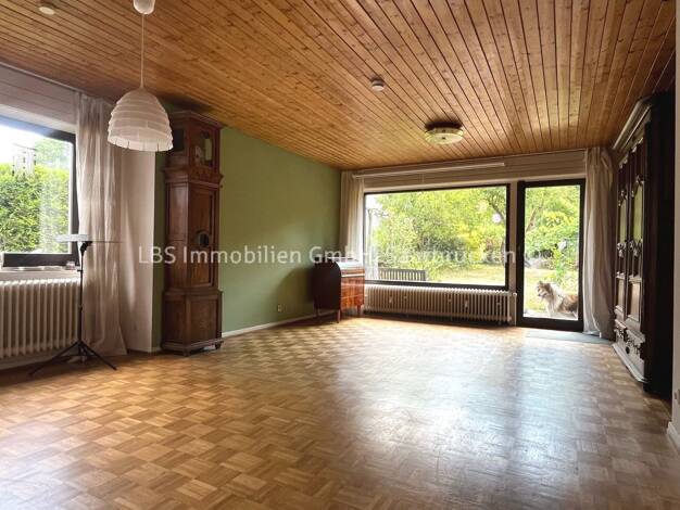 Wohnung zur Miete 850 € 4 Zimmer 90 m² frei ab sofort St Johann Mitte 66123