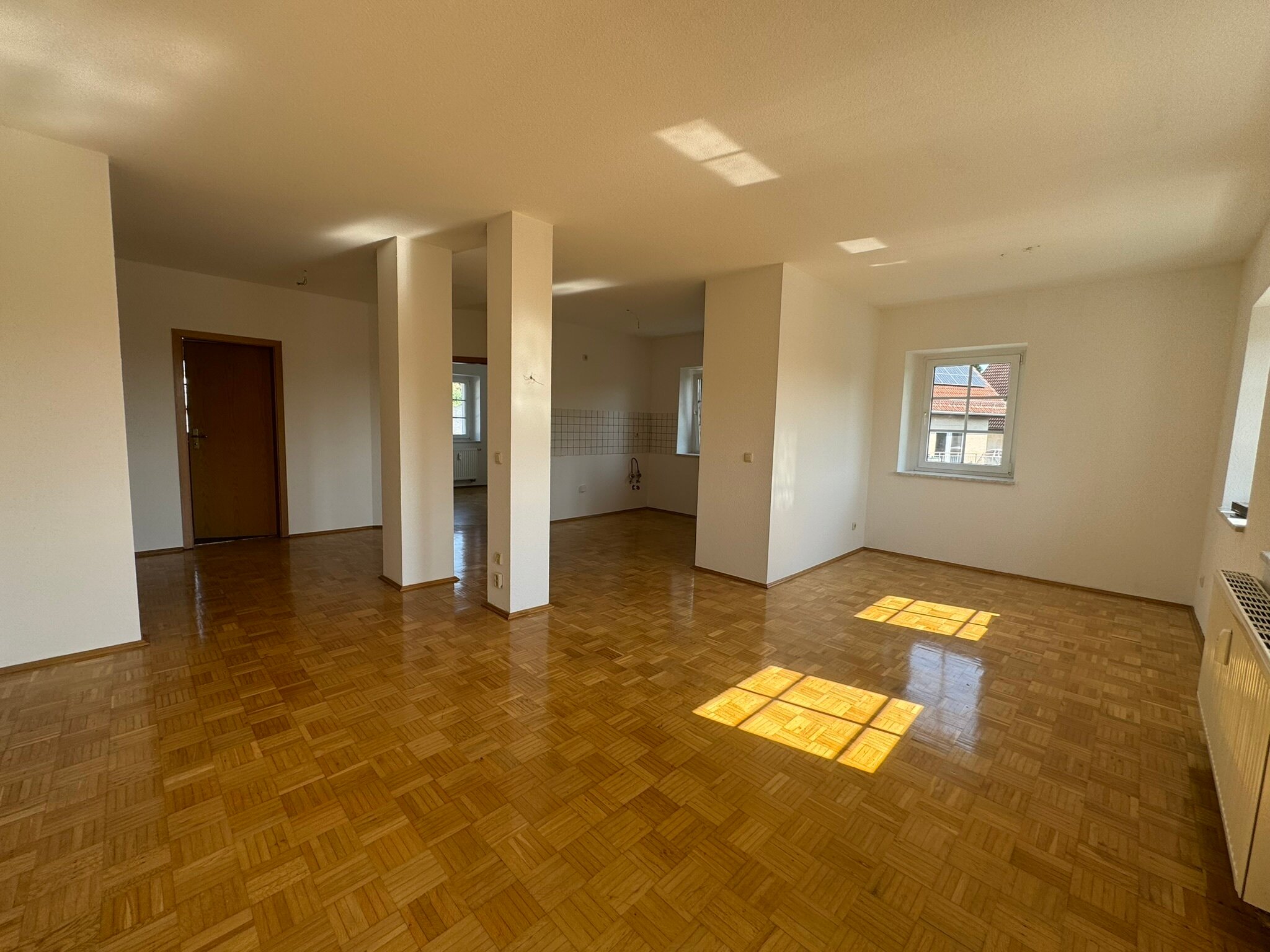 Wohnung zur Miete 310 € 2 Zimmer 59,7 m²<br/>Wohnfläche 1.<br/>Geschoss ab sofort<br/>Verfügbarkeit Waldenburger Straße 17 Wüstenbrand Hohenstein-Ernstthal 09337