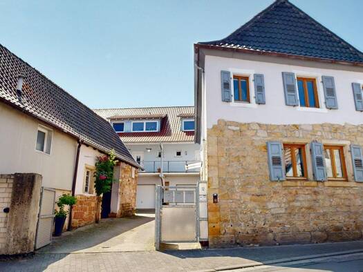 Einfamilienhaus zum Kauf 190.000 € 5 Zimmer 144,3 m² 220,3 m² Grundstück Klingenmünster 76889