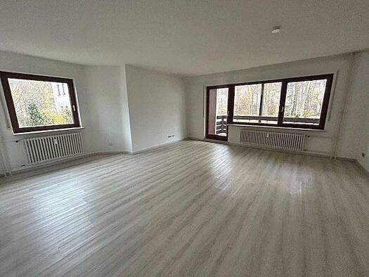 Wohnung zur Miete 800 € 3 Zimmer 82,5 m² 2. Geschoss frei ab sofort Arnbach Neuenbürg 75305