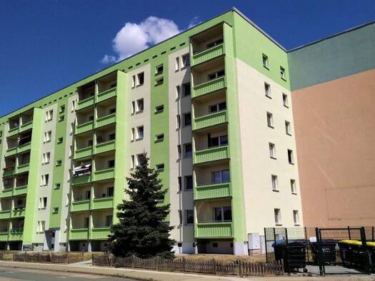 Wohnung zur Miete 400 € 4 Zimmer 77 m² 2. Geschoss Nikopoler Str.8 Zeithain 01619