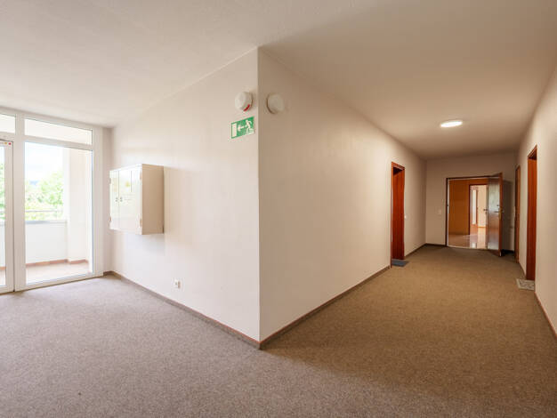 Wohnung zum Kauf 299.000 € 4 Zimmer 133 m² 2. Geschoss Heppenheim Heppenheim (Bergstraße) 64646