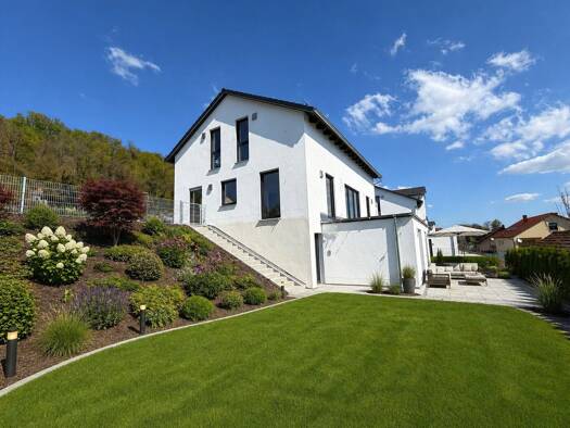 Einfamilienhaus zum Kauf - Erstbezug 789.000 € 7 Zimmer 217 m² 591 m² Grundstück Münchshofen Teublitz 93158