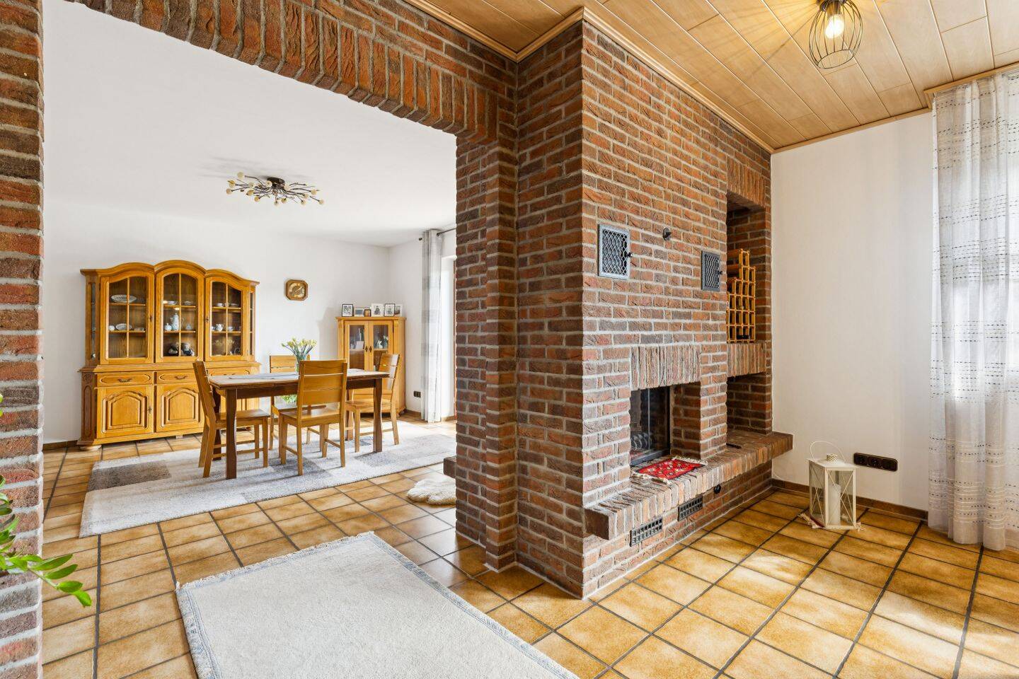 Immobilie in Hungen - Viel Platz, viel Potenzial: Gepflegtes Einfamilienhaus in Hungen-Rodheim! - Bild 3