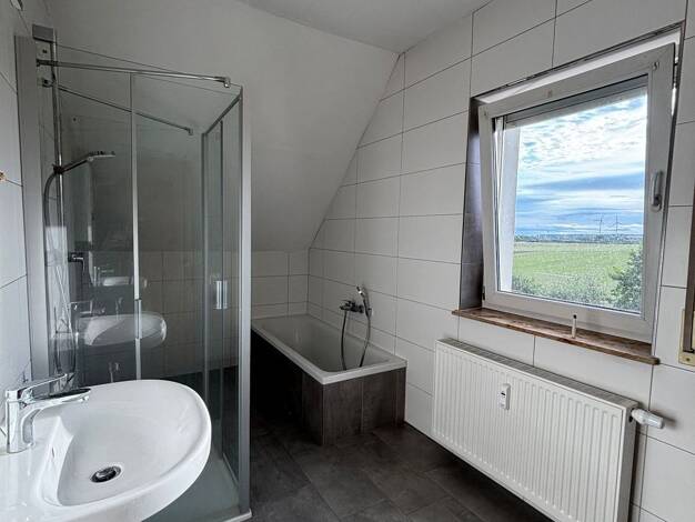 Wohnung zur Miete 400 € 1,5 Zimmer 69 m² 4. Geschoss frei ab sofort Auf dem Terlich 1 Lemnitz Lemnitz 07819