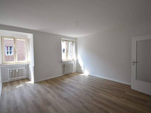 Wohnung zur Miete 800 € 2 Zimmer 42,1 m² 2. Geschoss frei ab sofort Ratinger Straße 28 Altstadt Düsseldorf 40213