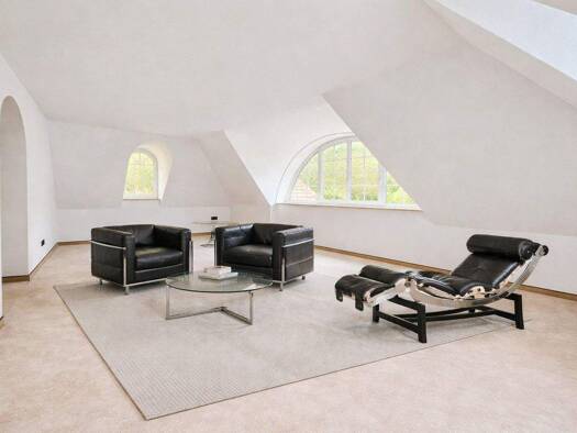 Maisonette zur Miete 1.090 € 2,5 Zimmer 122 m² 2. Geschoss frei ab sofort Unterfarrnbach Fürth 90768