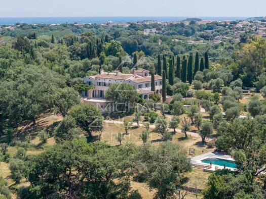 Haus zum Kauf 14.200.000 € 1.076 m² 27.725 m² Grundstück Les Groules-Les Breguieres Antibes 06600