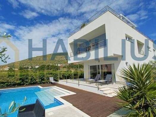 Haus zur Miete 3.500 € 3 Zimmer 180 m² Seget