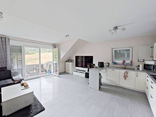Wohnung zur Miete 850 € 3 Zimmer 91 m² 3. Geschoss frei ab 15.09.2026 Lampennester Straße 43 Riegelsberg Riegelsberg 66292