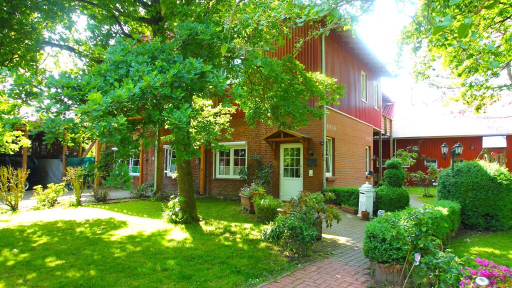 Haus zum Kauf 1.300.000 € 400 m² 17.000 m² Grundstück Klein Gladebrügge 23795