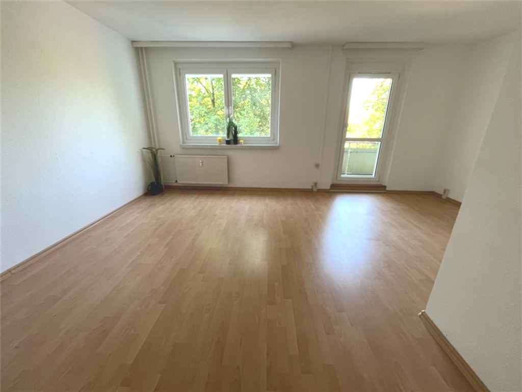 Wohnung zur Miete 180 € 1 Zimmer 34 m²<br/>Wohnfläche 1.<br/>Geschoss ab sofort<br/>Verfügbarkeit Ottendorfer Hang 3 Hainichen Hainichen , Sachs 09661