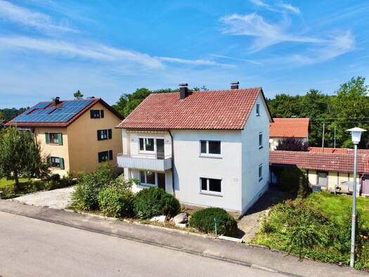 Einfamilienhaus zum Kauf 185.000 € 7 Zimmer 164 m² 452 m² Grundstück Onstmettingen Albstadt 72461