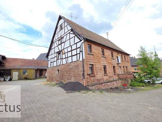 Einfamilienhaus zum Kauf 150.000 € 9 Zimmer 240 m² 1.301 m² Grundstück Glashofen Walldürn / Glashofen 74731