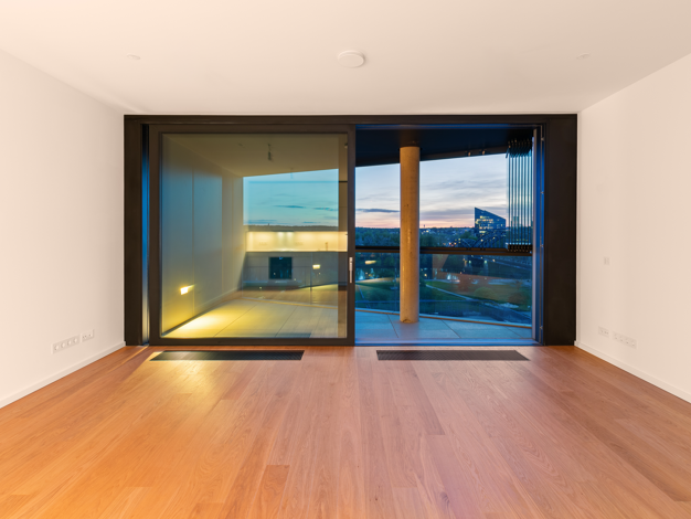 Wohnung zur Miete 1.960 € 2 Zimmer 63,3 m² 7. Geschoss Ostend Frankfurt am Main 60314