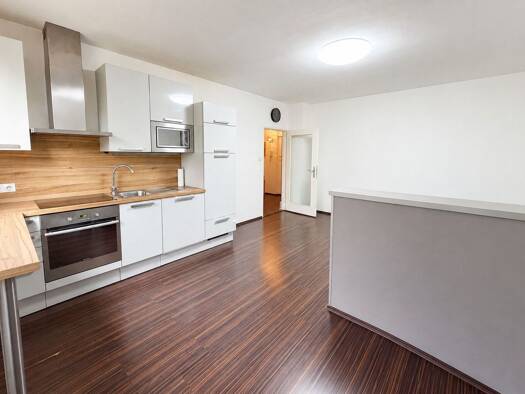 Wohnung zur Miete 634 € 2 Zimmer 48,6 m² 3. Geschoss Maria Enzersdorf 2344