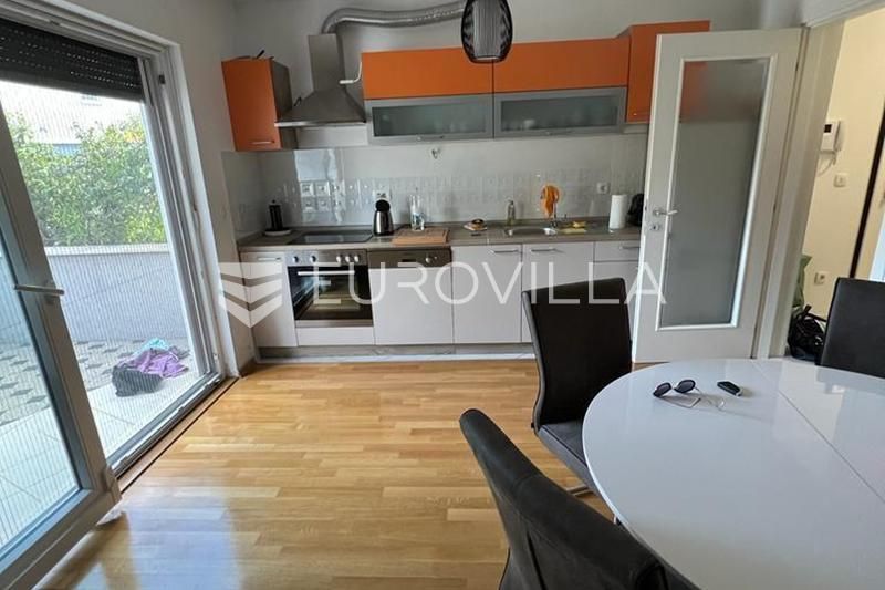 Wohnung zum Kauf 279.000 € 2 Zimmer 76 m²<br/>Wohnfläche Brezovica 21000