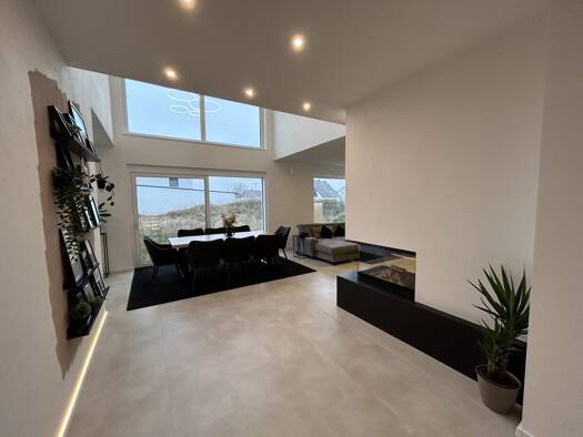 Villa zum Kauf 900.000 € 6 Zimmer 220 m² 1.240 m² Grundstück frei ab sofort Blindheim Blindheim 89434