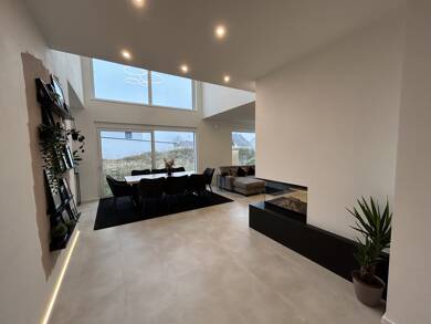Villa zum Kauf 900.000 € 6 Zimmer 220 m² 1.240 m² Grundstück frei ab sofort Blindheim Blindheim 89434