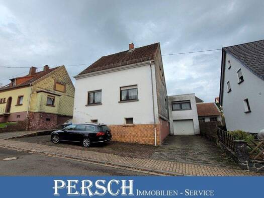 Mehrfamilienhaus zum Kauf 165.000 € 10 Zimmer 169 m² 593 m² Grundstück frei ab sofort Furschweiler Namborn 66640