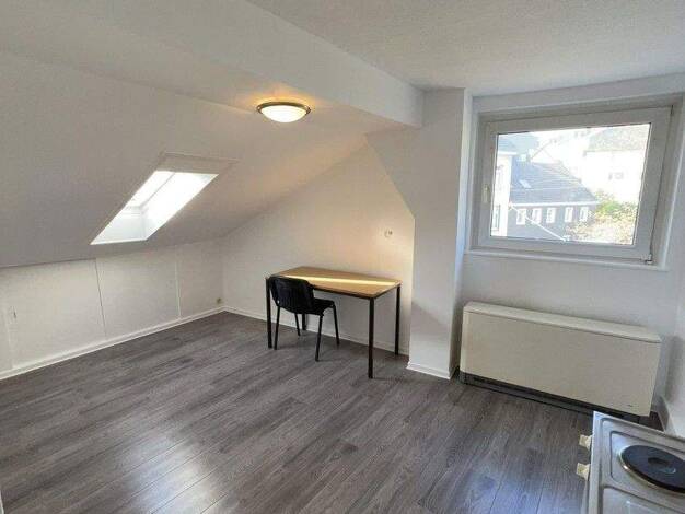 Studio zur Miete 260 € 1 Zimmer 28 m² 4. Geschoss frei ab sofort Paradestr. 33 Elberfeld Wuppertal 42107