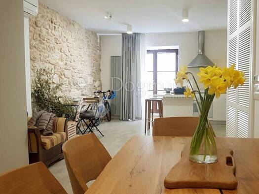 Haus zum Kauf 1.100.000 € 6 Zimmer 240 m² Bale Bale