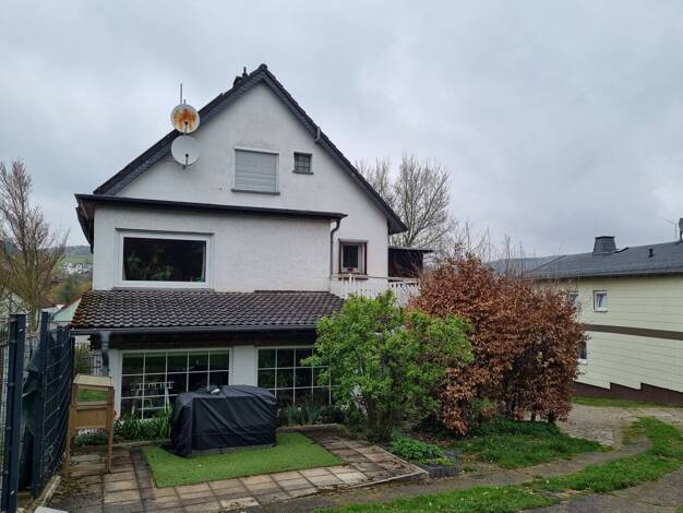 Einfamilienhaus zum Kauf provisionsfrei 399.000 € 10 Zimmer 198,8 m² 614 m² Grundstück Grävenwiesbach 61279