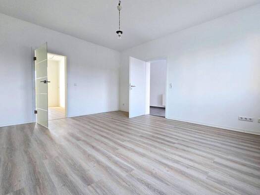 Reihenmittelhaus zur Miete 995 € 5 Zimmer 150 m² 250 m² Grundstück Aken 06385