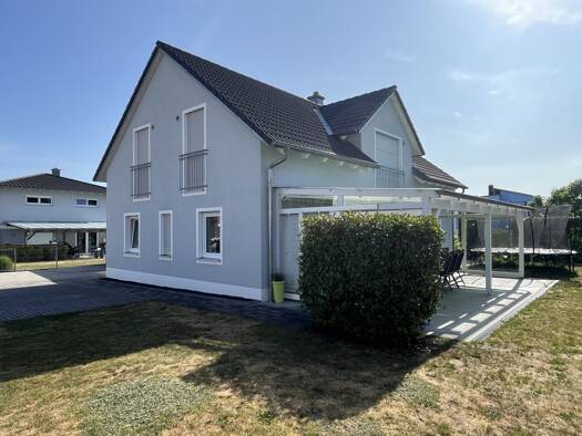 Einfamilienhaus zum Kauf 535.000 € 6 Zimmer 170,4 m² 693 m² Grundstück Weiherhammer Weiherhammer 92729