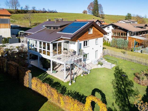 Einfamilienhaus zum Kauf 1.490.000 € 8,5 Zimmer 302 m² 879 m² Grundstück Rieden Rieden am Forggensee 87669