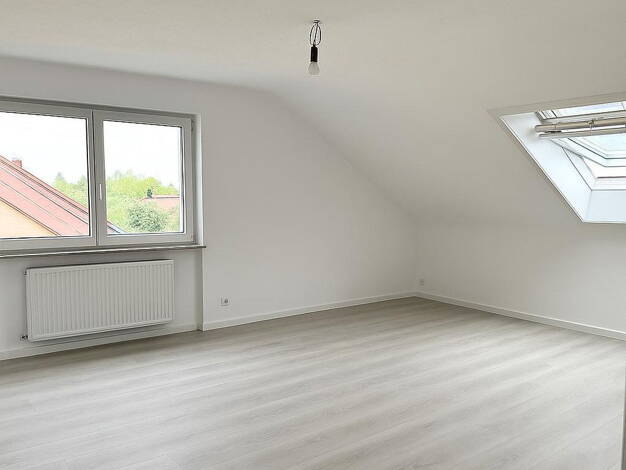 Wohnung zur Miete 877 € 2 Zimmer 55 m² Dachgeschoss, 3. Geschoss Fasanenweg 14 Gerlingen 70839