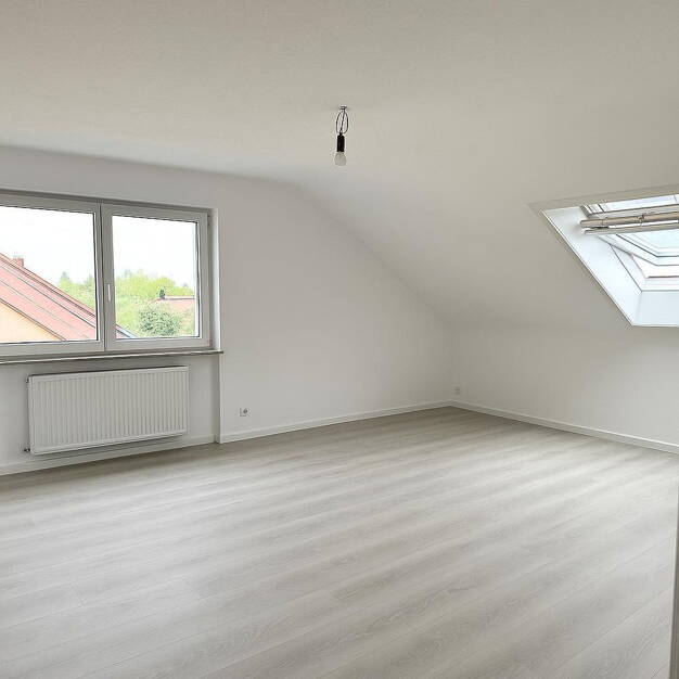Wohnung zur Miete 877 € 2 Zimmer 55 m² Dachgeschoss, 3. Geschoss Gerlingen 70839