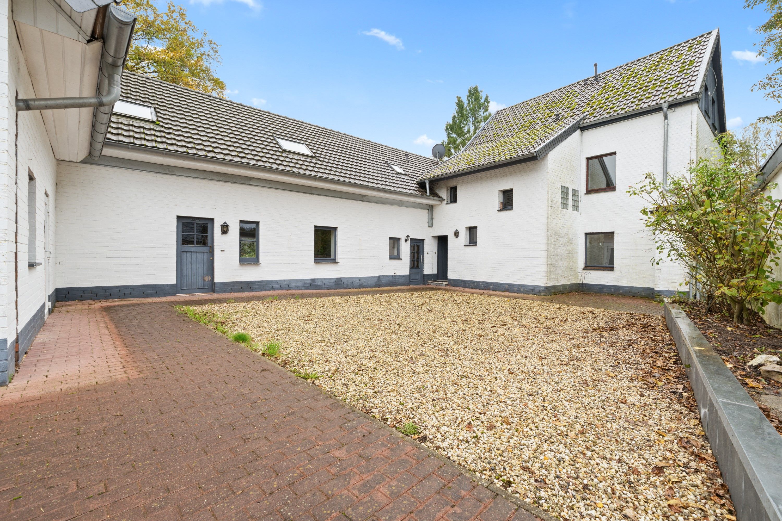 Haus zum Kauf 895.000 € 10 Zimmer 356 m²<br/>Wohnfläche 5.868 m²<br/>Grundstück Rheindahlen - Land Mönchengladbach 41179