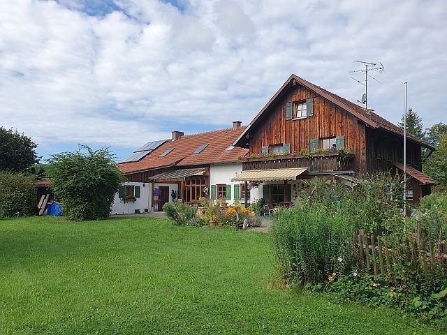 Haus zum Kauf provisionsfrei 1.390.000 € 12 Zimmer 420 m²<br/>Wohnfläche 4.555 m²<br/>Grundstück Kaufbeuren Kaufbeuren 87600