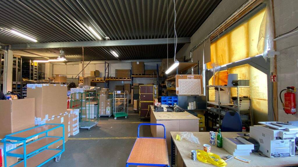 Lagerhalle zur Miete 7,50 € 1.200 m² Lagerfläche teilbar ab 1.200 m² Barsbüttel 22885