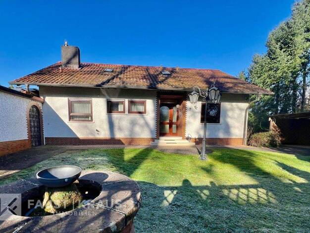 Einfamilienhaus zum Kauf 350.000 € 6 Zimmer 162,2 m² 960 m² Grundstück Trennfurt Klingenberg am Main / Trennfurt 63911